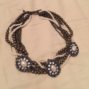Pearl&multichain statement necklace