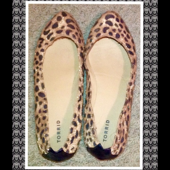 Size 10 flats