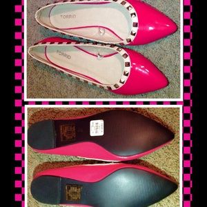 Pink torrid flats
