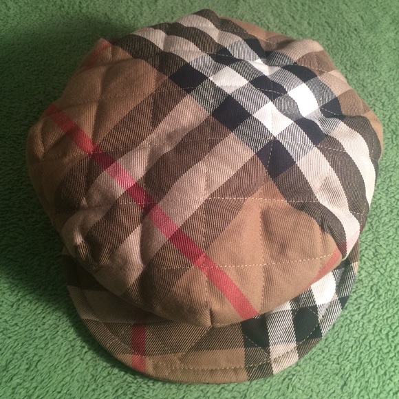 Burberry quilted cap