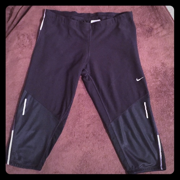 Nike Drifit running Capris size Large