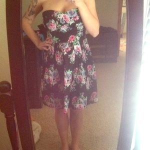 Strapless flower dress