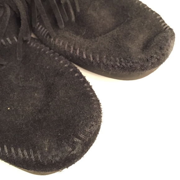 bundled 💓 Short Black MInnetonkas - Picture 2 of 4