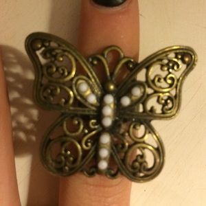 Butterfly ring