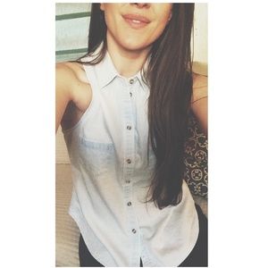 Cotton Sleeveless ButtonDown