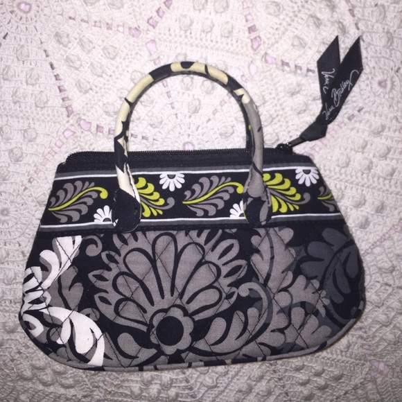 Vera Bradley clutch - Picture 1 of 2