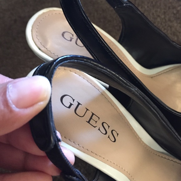 🚫BUNDLED🚫Beautiful black and white heels - Picture 4 of 4