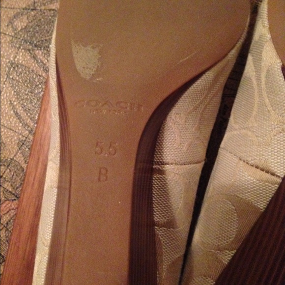 Coach Temple Wedge Peep Toe Shoes - size 5.5 - Picture 4 of 4