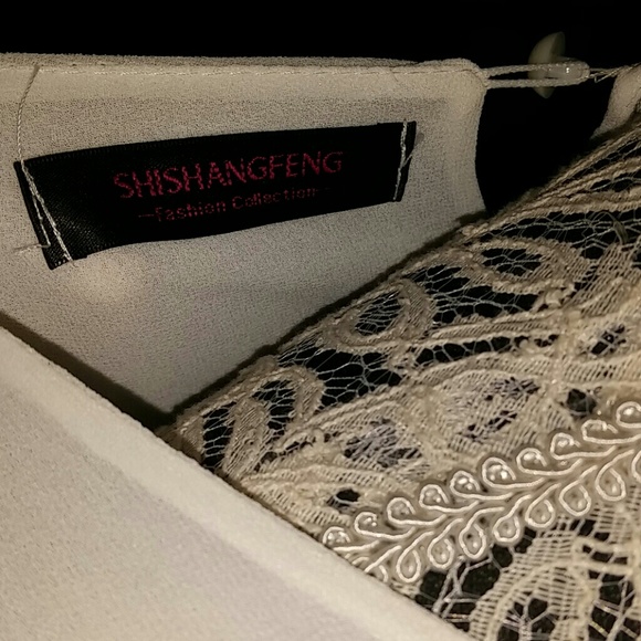 Beautiful white blouse - Picture 4 of 4