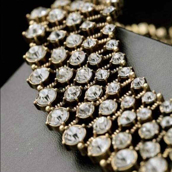 Classic Refinement Style Crystal Fashion Necklace - Picture 3 of 4