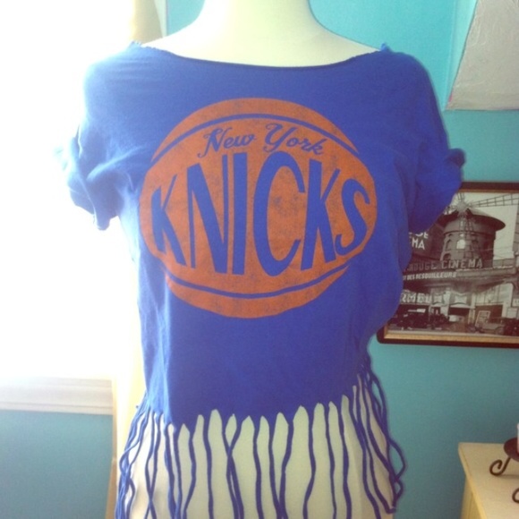 Knicks Fringe NBA Crop Top Basketball Graphic Tee