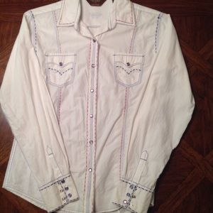 Ladies white western shirt with thread accents