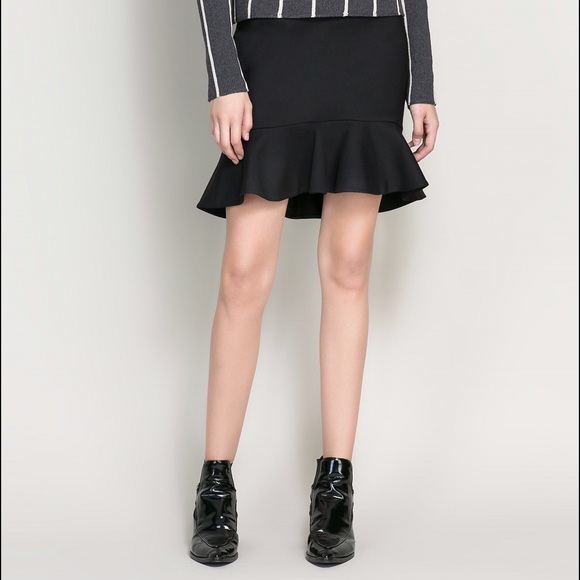 👍🏽Zara Ruffle Skirt - Picture 3 of 4