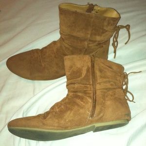 Ankle brown boots