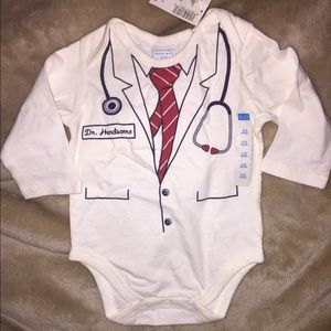 Baby onesie size 3-6 Months