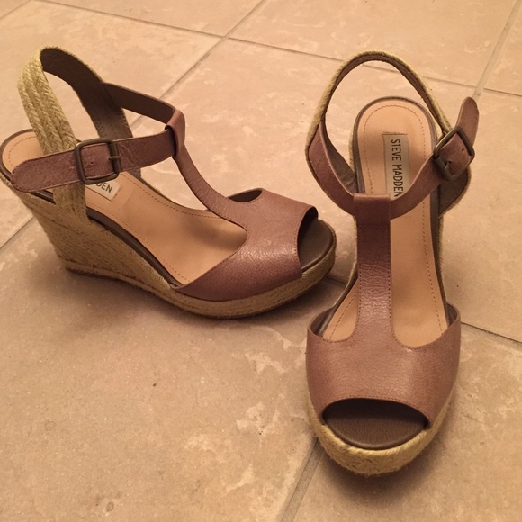 Steve Madden Espadrille Wedges. Sz 9