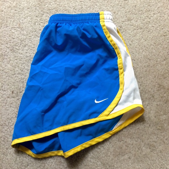 Nike kids dri fit shorts XL fit like xs women's