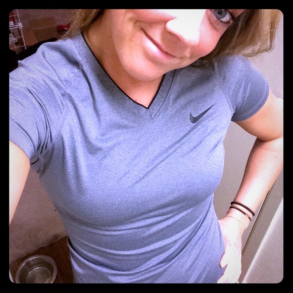 Nike pro dri fit shirt, xs gray