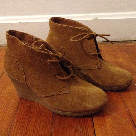Suede lace up brown bootie wedges