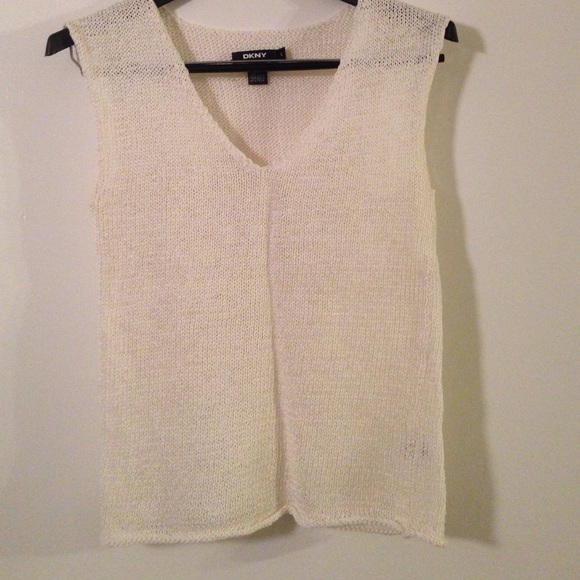 NWOT DKNY Ivory V-neck Sleeveless Knit Sweater Top - Picture 1 of 3