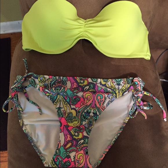Matching Victoria's Secret bikini!