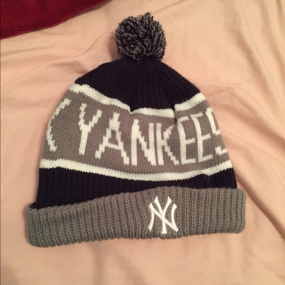 New York Yankees beenie