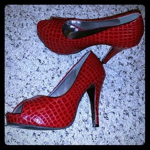 👠Sexy Blood Red Croc Platform Pumps