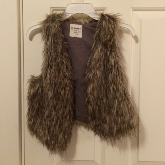 ✖️TRADED✖️ beautiful faux fur vest!