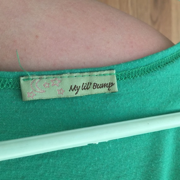 Green and black maternity shirt - Picture 3 of 3