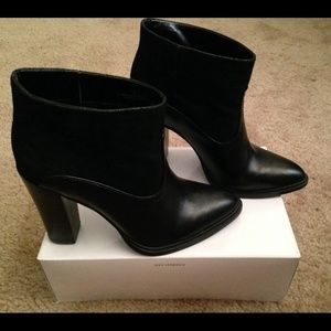 Black booties/boots