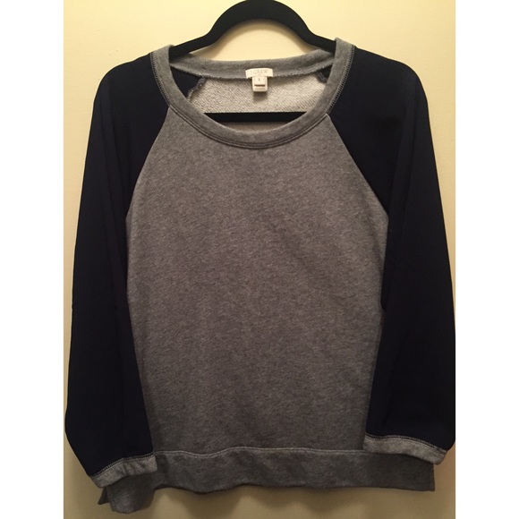 PRICE DROP ⬇️ Size L J. Crew Baseball Tee Sweater