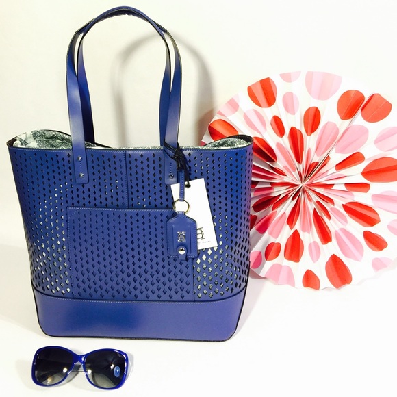 😎OH by Joy Gryson Diamond Perf Tote Blueberry