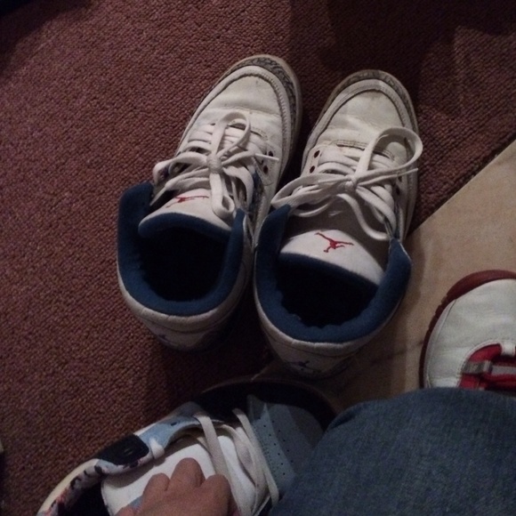 Jordans - Picture 3 of 3