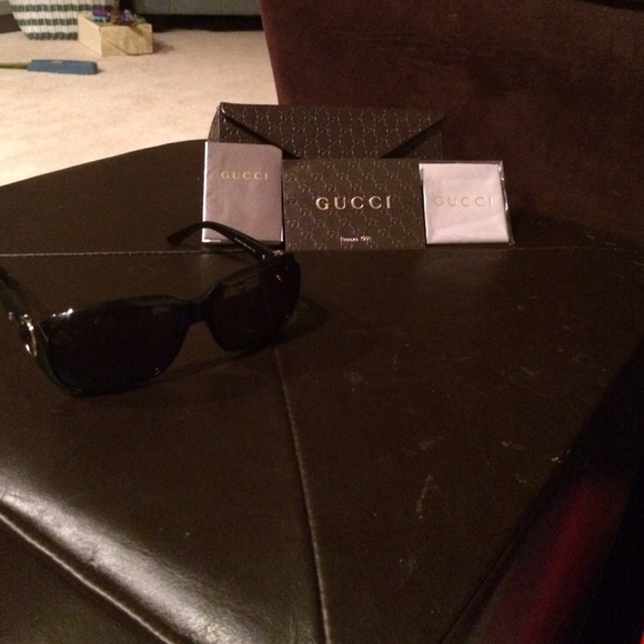 SOLD!!! Authentic Gucci sunglasses NWT
