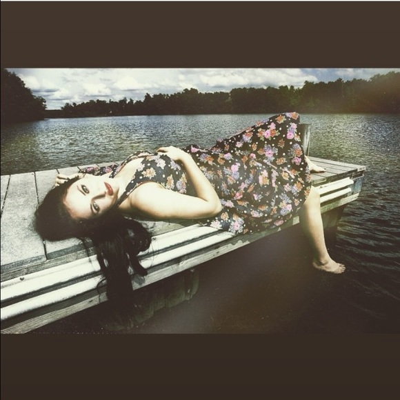 Meet your Posher! - Picture 2 of 7