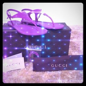 💜💜GUCCI "KATINA" PURPLE RUBBER THONG SANDALS💜💜