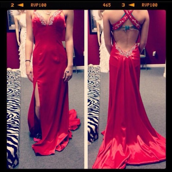 Red Prom dress