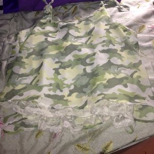 Army crop top with lace