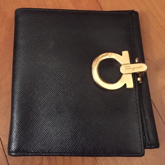 SPECIAL SALE Salvador Ferragamo black wallet