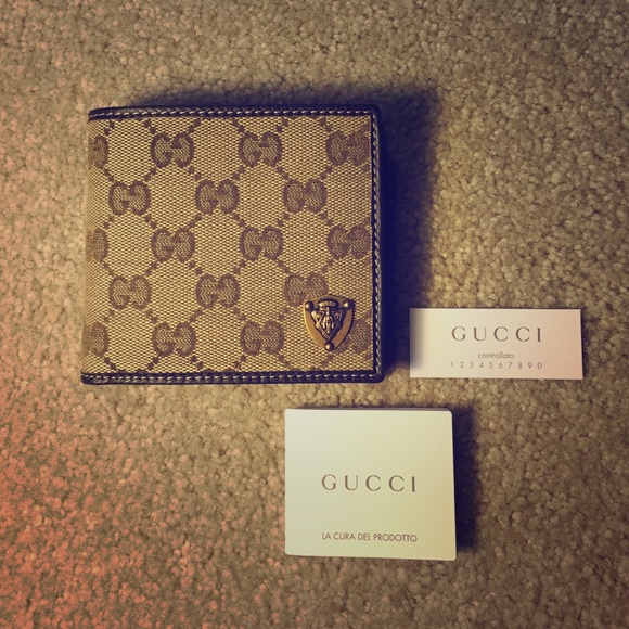 Authentic Gucci Men's Wallet - Picture 1 of 4