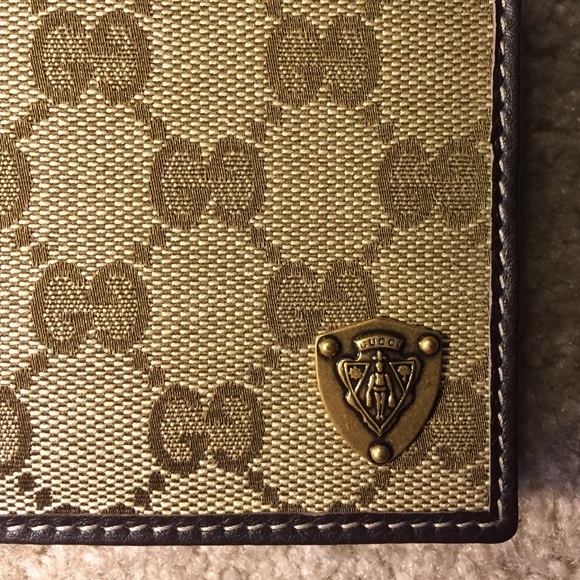 Authentic Gucci Men's Wallet - Picture 3 of 4