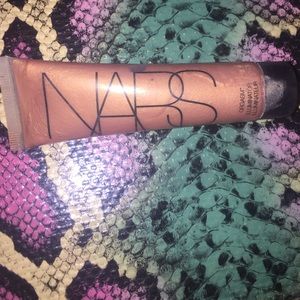 Nars liquid illuminator