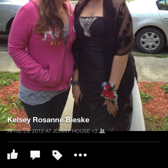 Black and white prom dress size 14 - Picture 4 of 4