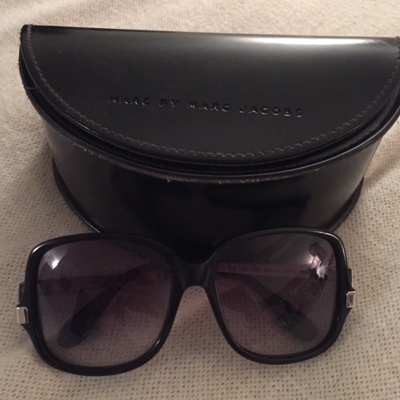 Marc by Marc Jacobs black sunglasses