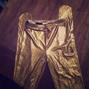BCBG Gold Metallic leggings!!