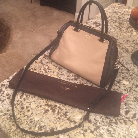 Kate Spade bag with cross body strap and dust bag - Picture 4 of 4