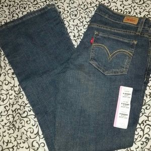 Denim Levis Size 9 /Short