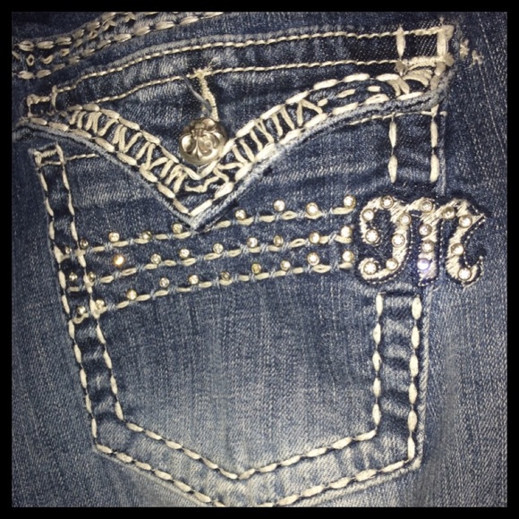 Miss Me Jeans ✋NO LOW BALLING_TᗩKIᑎG OᖴᖴEᖇᔕ✋