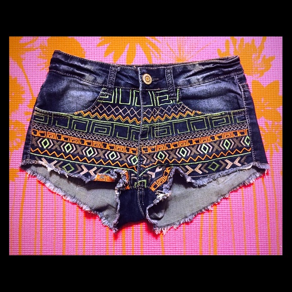🆕 tribal print short