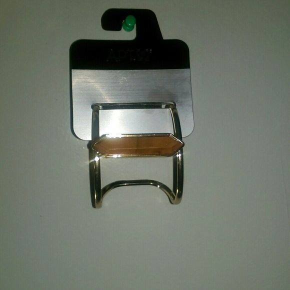 Apt.9 small cuff